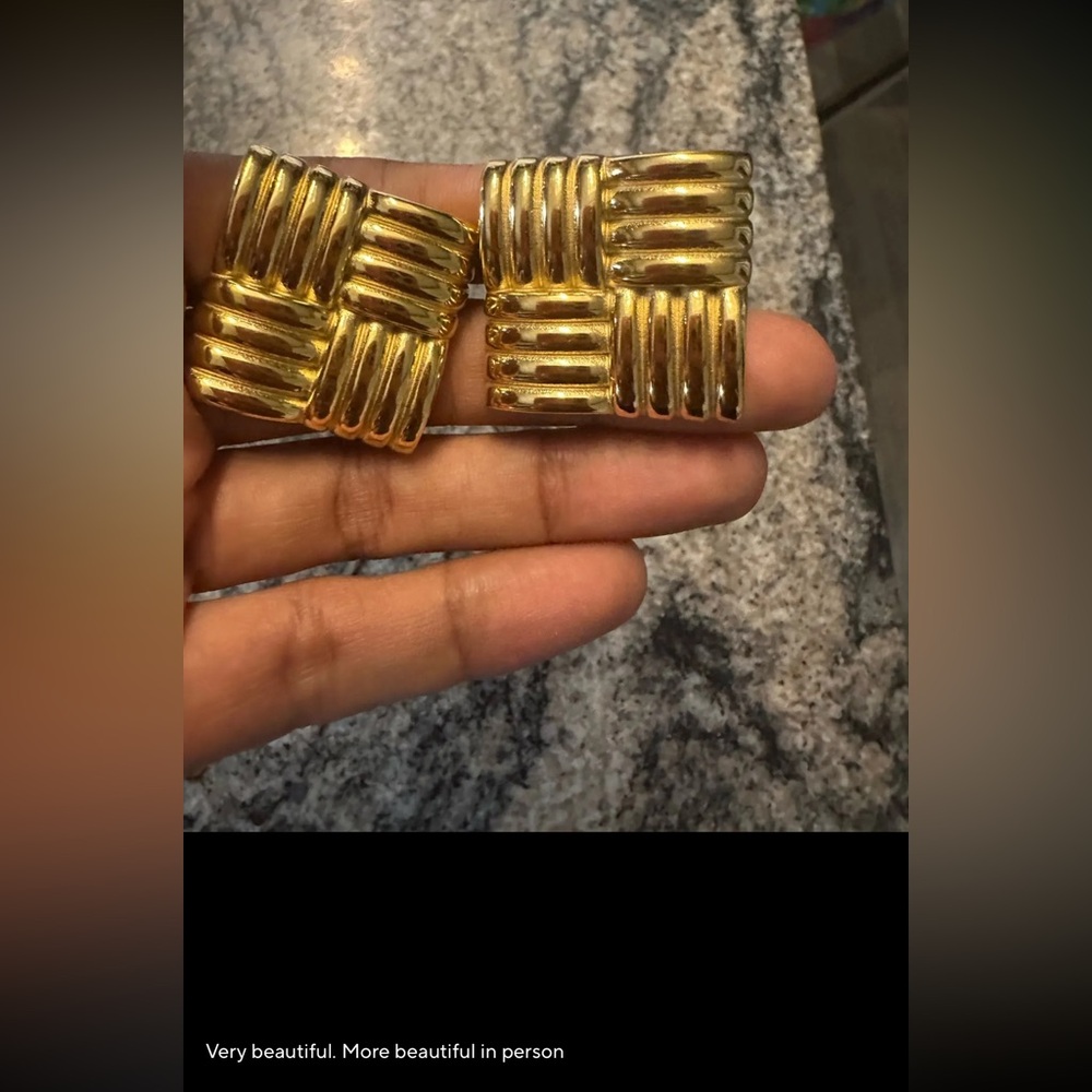 GOODREVIEWS ⭐️⭐️⭐️⭐️⭐️ Vintage Stella Gold Earrings |StainlessSteel 18K - Picture 15 of 17